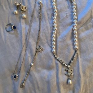 Imitation jewelry of Authentic quality, no packaging, sell as in the picture